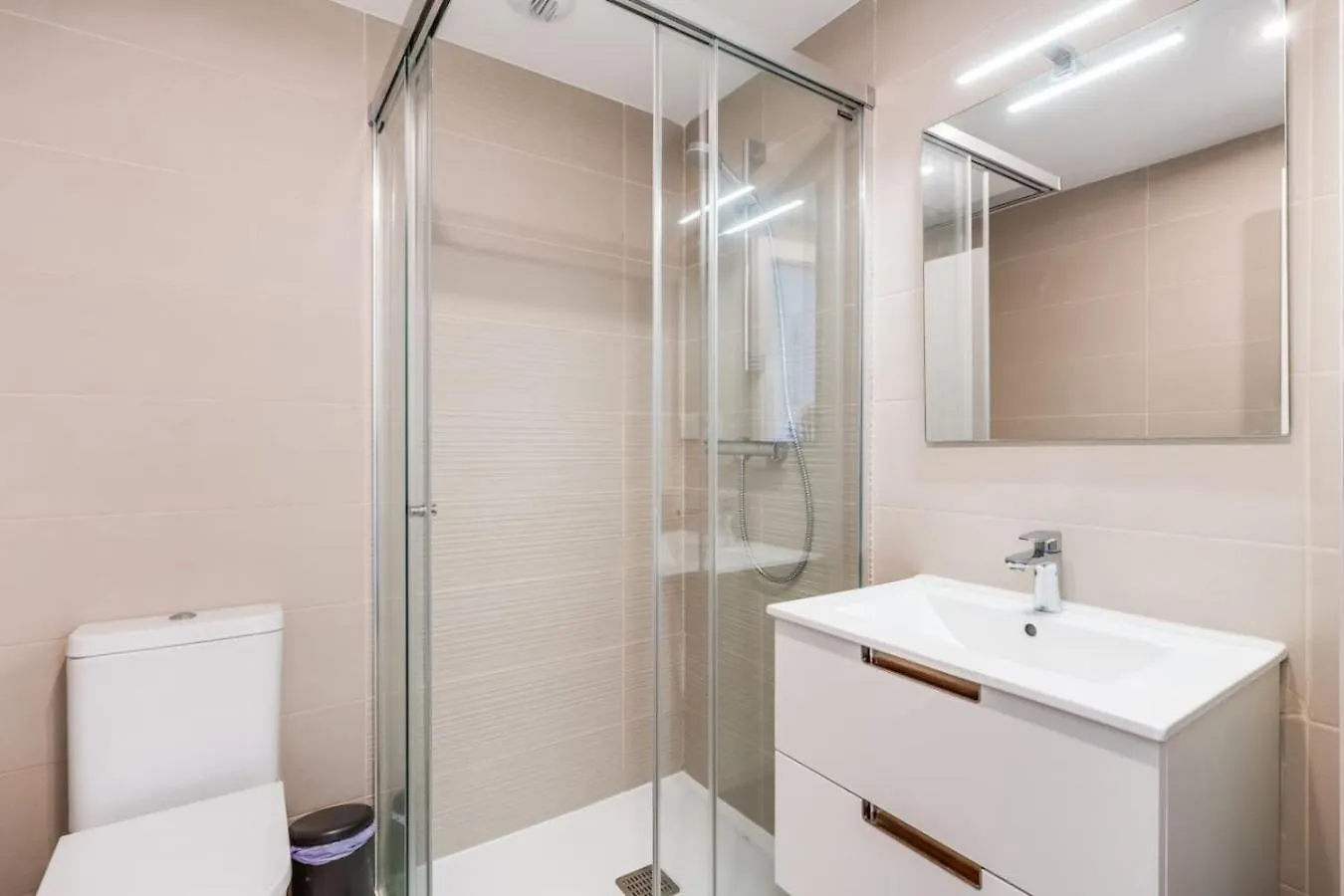 אסטפונה One80 Suites Luxe Strand En Golf Banen Dichtbij